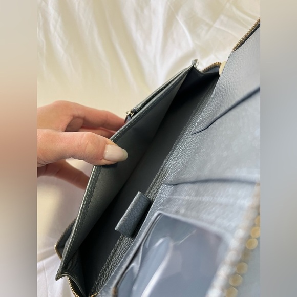 Rogue Industries | Zip Around Travel Leather Cell Phone Wallet | Silver - Picture 7 of 10